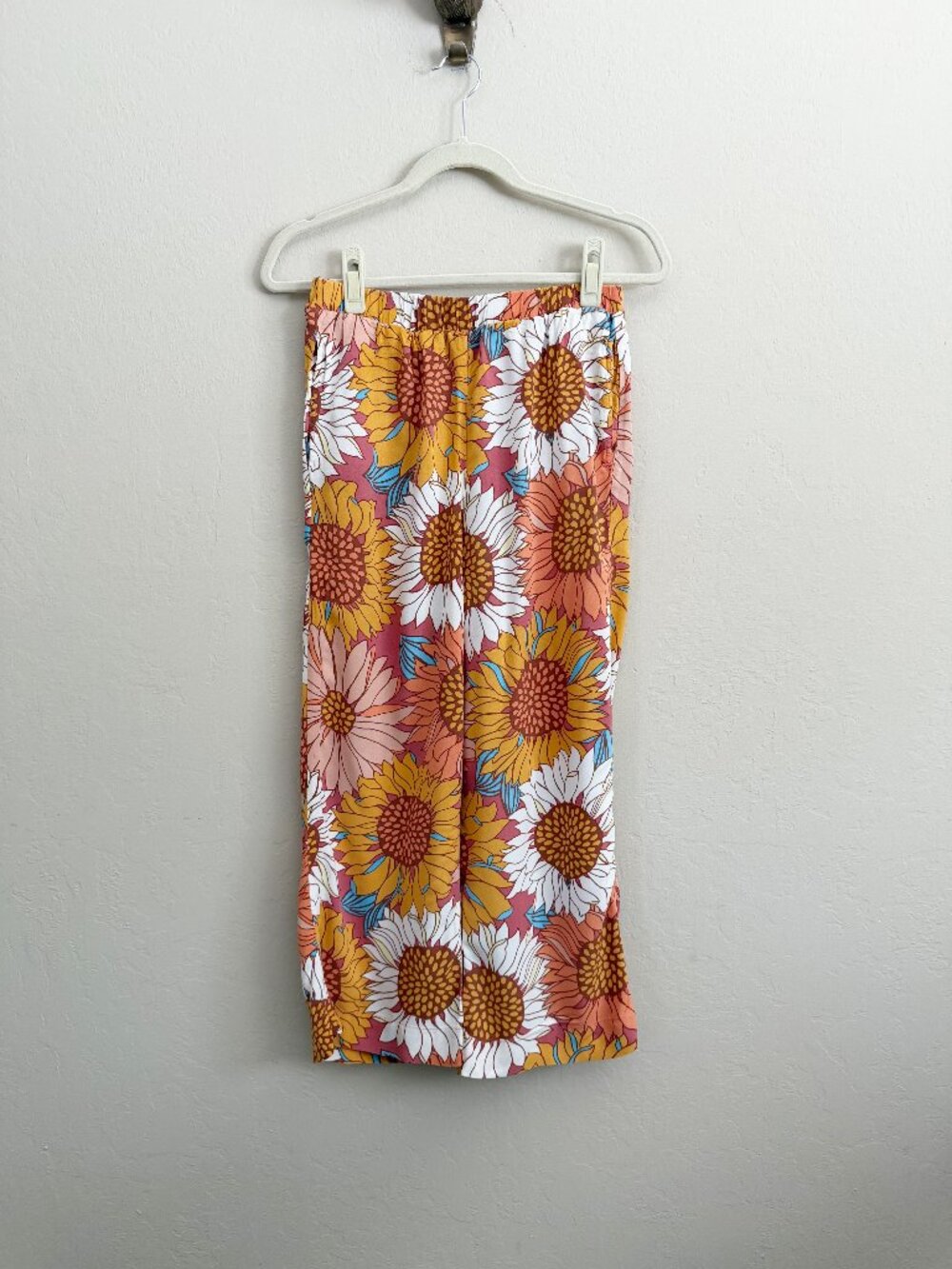 O’Neill Floral Cropped Pants • Women’s Small